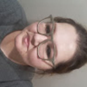 Meet your Posher, Hali